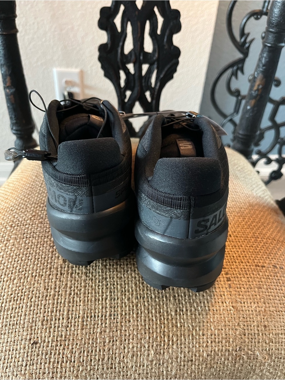 Salomon Men’s Black Trail Running Shoes - Picture 3 of 9